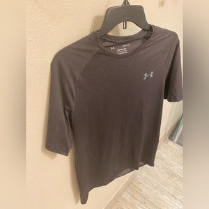 Under Armour Charcoal tee